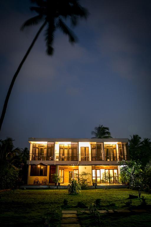 Casa Cubo By The Beach Bed & Breakfast กาลังกูติ ภายนอก รูปภาพ